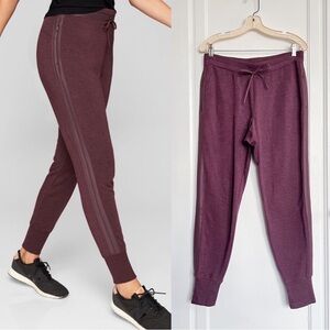 Athleta • Shine Coaster Jogger pants Pebbles Texture Abalon beige organic cotton
